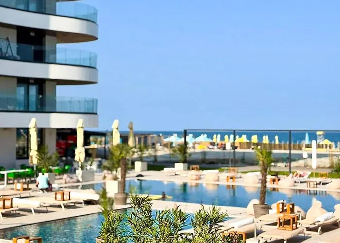 Casa Del Mar Mamaia- Seaside & Relax アパート